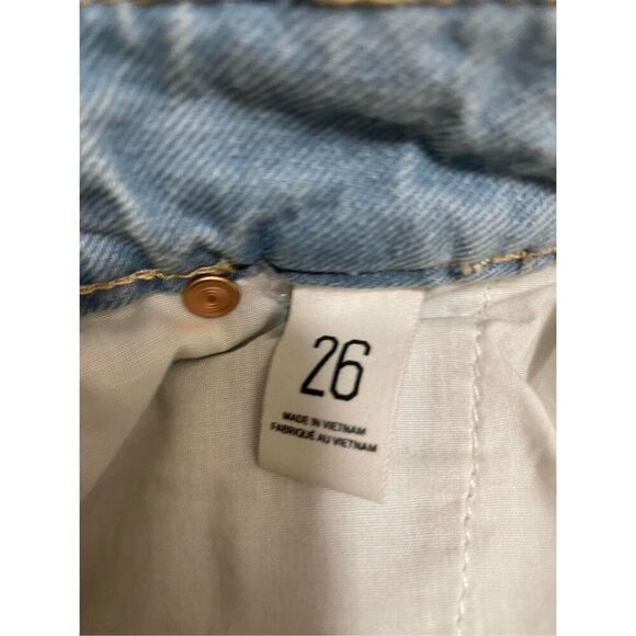 Urban Outfitters BDG Extreme Destroyed Bootcut Jean Size 26 - Picture 13 of 14